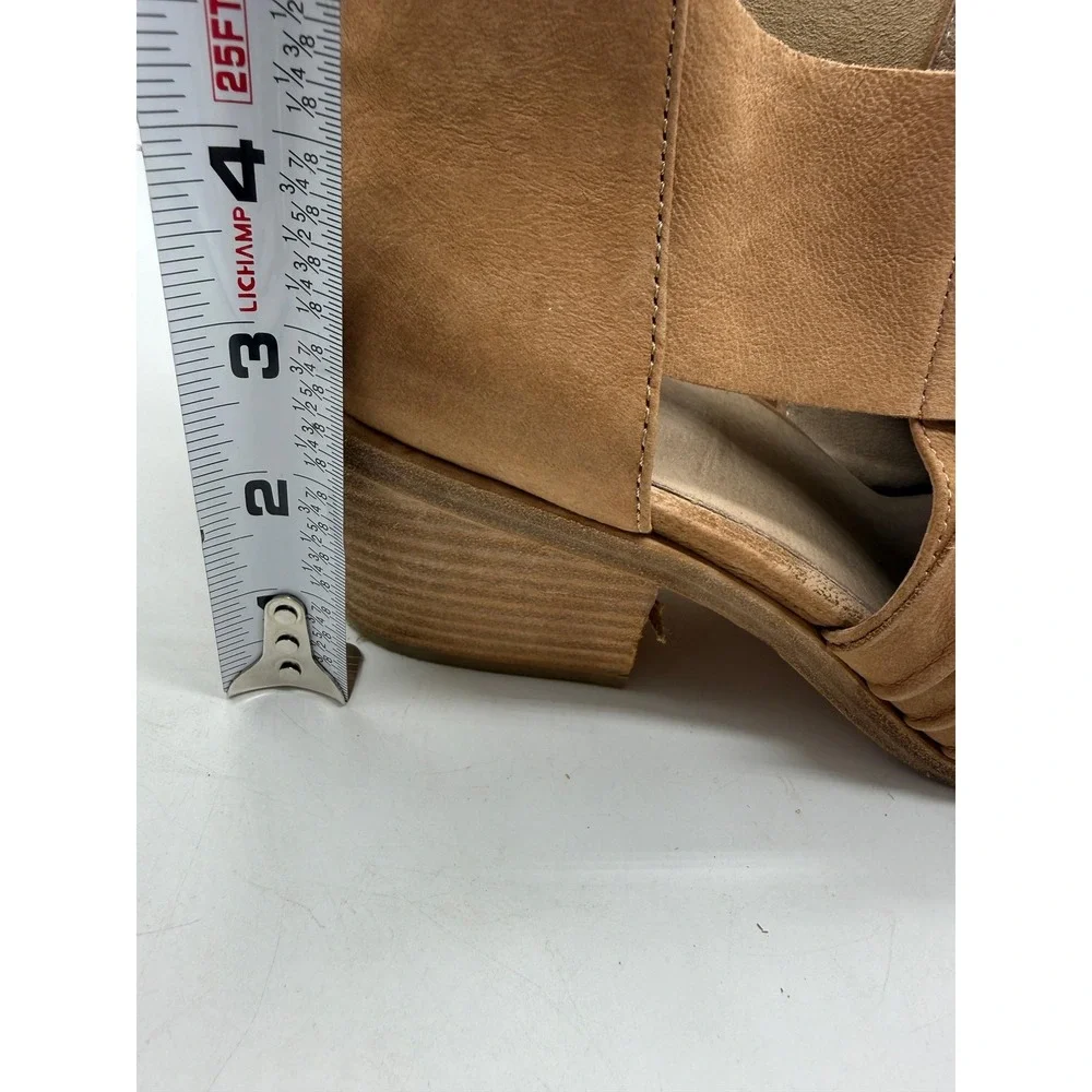 Eileen Fisher brand eileen